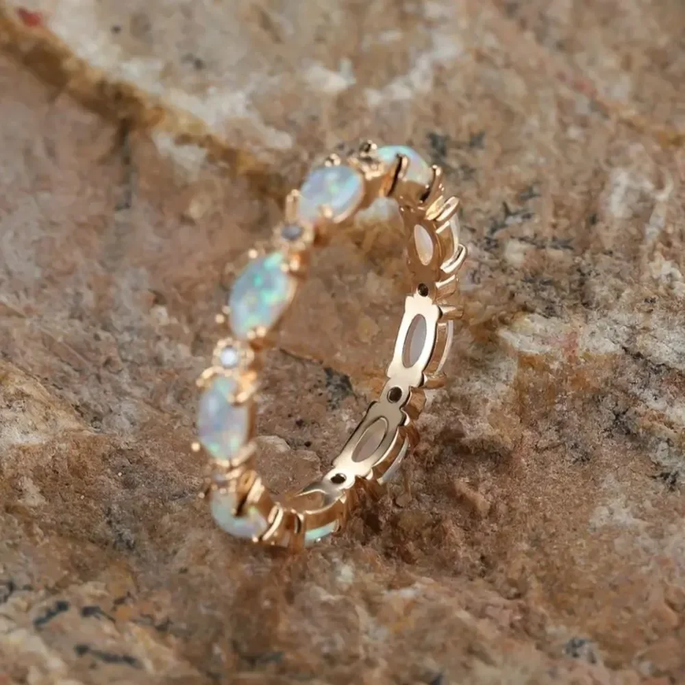 ✨️ Beautiful Vintage Elegant Opal Stone Ring